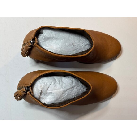 Toms Womens Size 10 Tan Ankle Boots With Tassel Zippers & 2-Inch Heels - Picture 16 of 16
